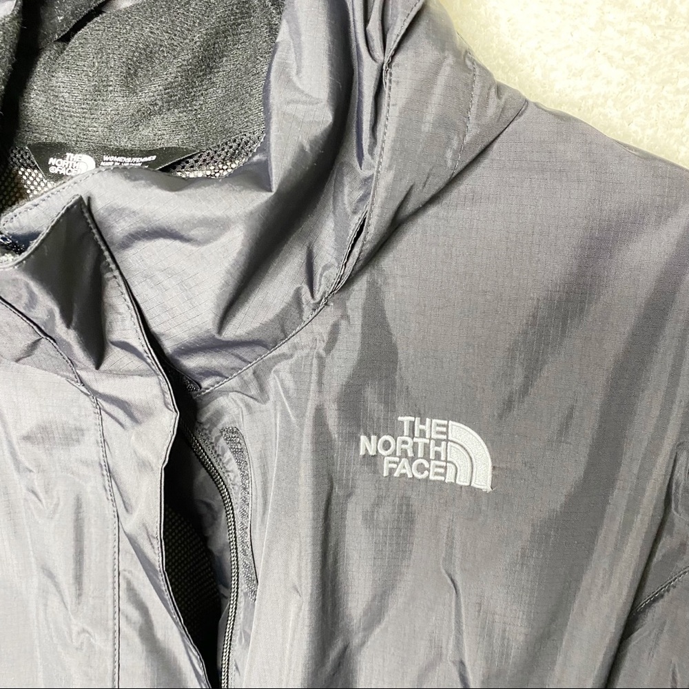 {The North Face} Resolve Jacket - image 5